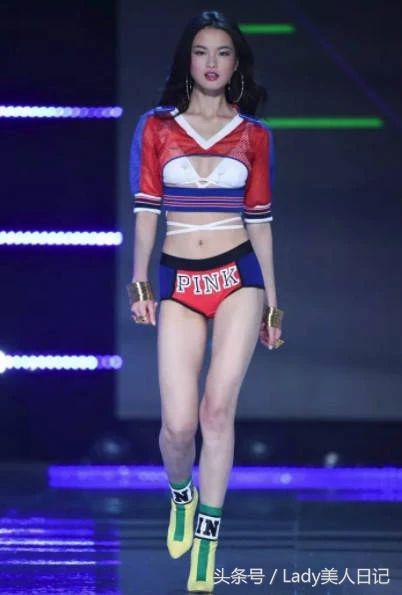 身陷纪凌尘出轨风波的超模王艺，穿搭丝毫没有小三气质，大气独特