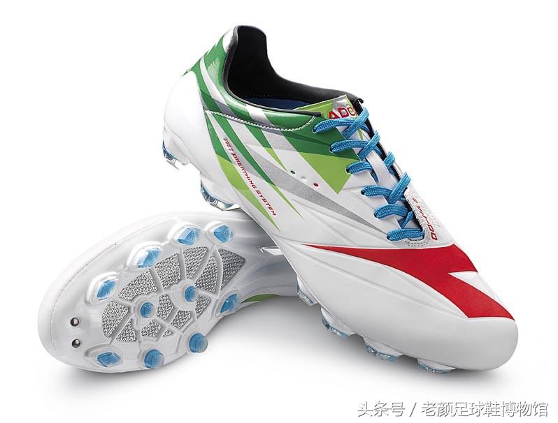 世界杯鸳鸯足球鞋,世界杯彪马鸳鸯足球鞋绿橙