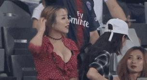 足球界最热最美的女球迷,足球赛场那些高颜值美女球迷瞬间