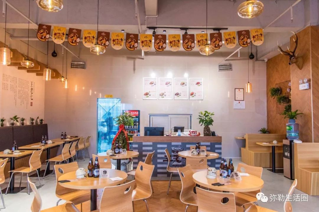 弥勒90后美女开餐馆,自创近百个健康菜,全家老小都喜欢