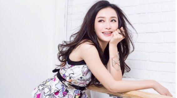 秦岚霸气回应打瘦脸针是为了上镜,秦岚谈瘦脸针