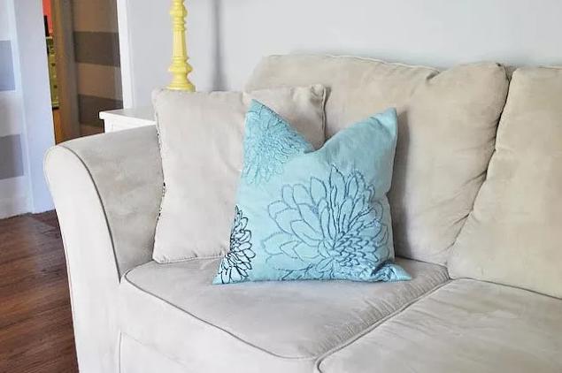 沙发脏了不能拆没有吸尘器怎么洗,沙发特别脏没法拆怎么清洗