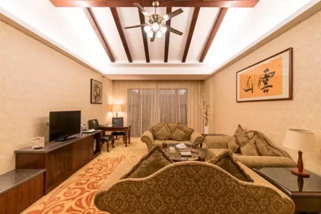 云顶温泉度假酒店无边际泳池,云顶温泉大酒店有多少家