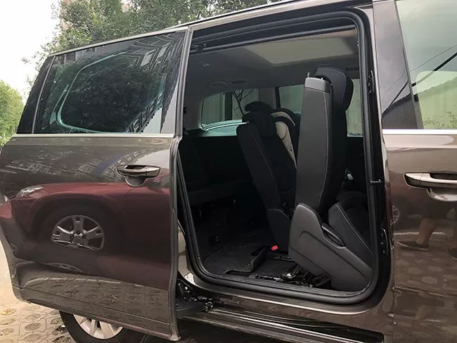 「侃友聊爱车」大众夏朗车主客观评述爱车优点与缺点