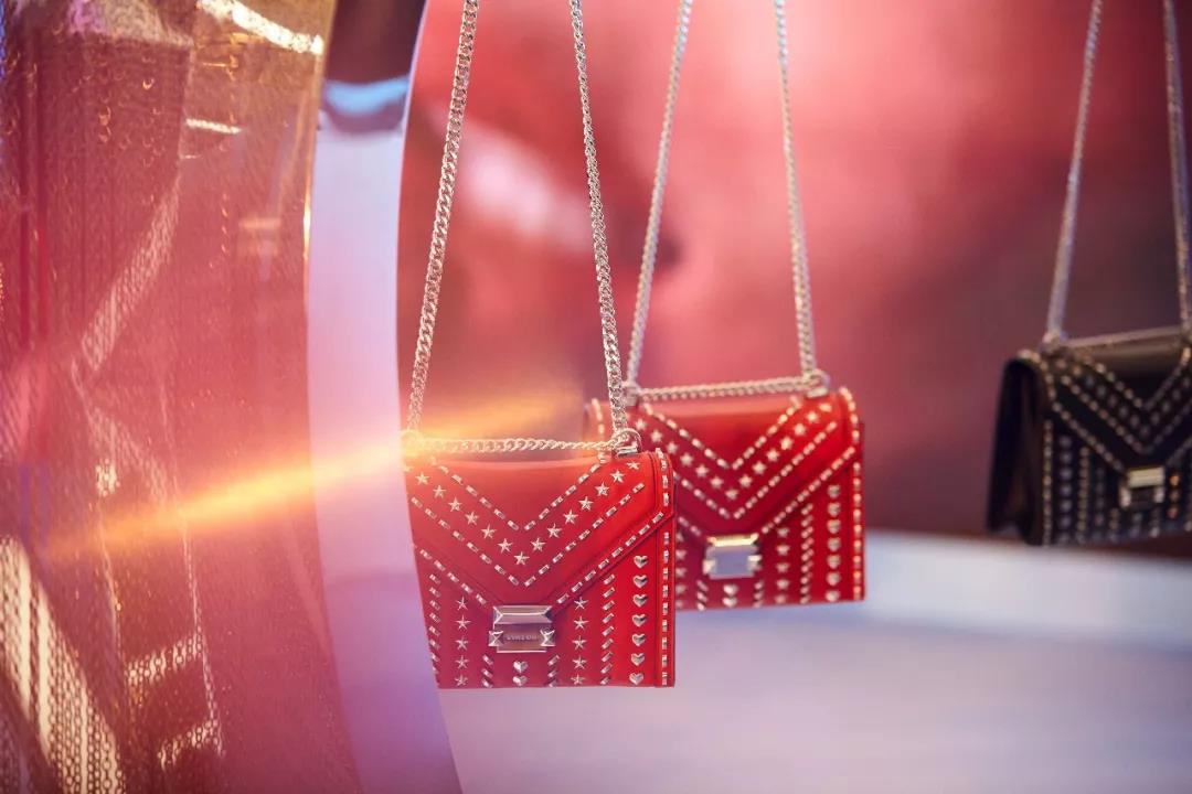 七夕新款大牌包包,杨幂周笔畅包包新品发布会视频