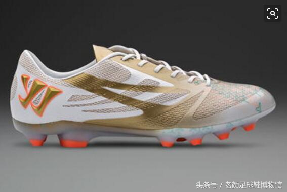 世界杯鸳鸯足球鞋,世界杯彪马鸳鸯足球鞋绿橙