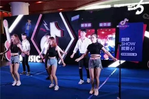 鍗冨懠涓囧敜濮嬪嚭鏉ョ洿鎸備簯甯嗘祹娌ф捣,鍗冨懠涓囧敜濮嬪嚭鏉ユ姈闊冲畬鏁寸増