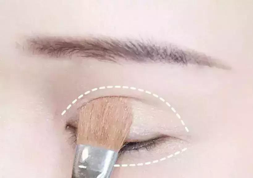 早起画个精致妆,5分钟快速出门日常妆