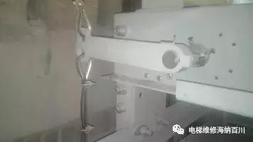 电梯外呼维修视频,电梯外呼显示检修怎么处理