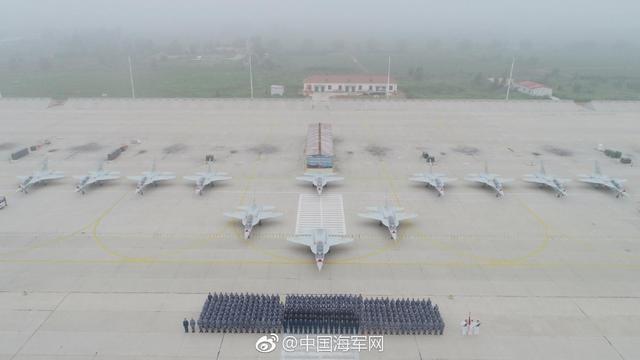 山鹰和猎鹰之争的关系,山鹰舰载机