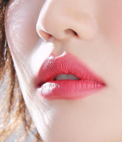 一直想买的香水终于如愿以偿,雅诗兰黛dw真的很好用