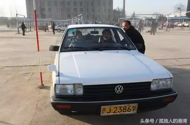 为什么科二挂科教练难受,为什么科二挂两次后教练态度不好