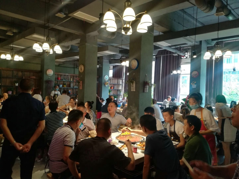 重庆火锅店加盟费用明细表,火锅加盟店投资大概多少钱