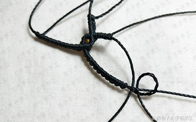 爱心情侣手绳教程视频,情侣手绳编法大全