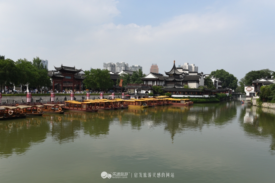 夫子庙来历和古今的变迁,南京著名的景点夫子庙江南古都