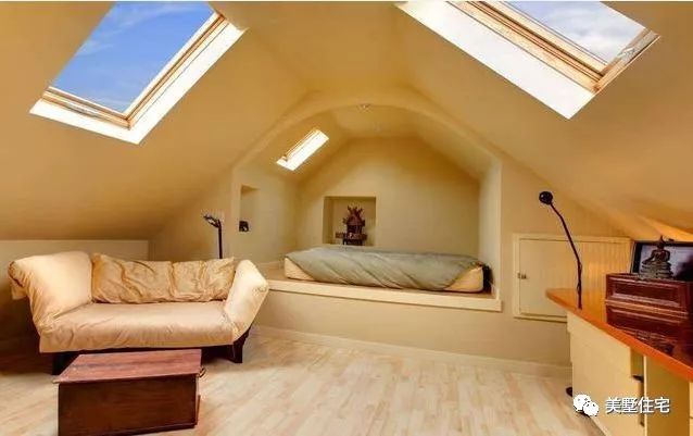 家有阁楼楼梯设计,家有斜顶阁楼