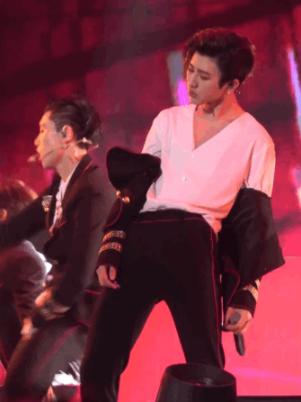 易烊千玺被王俊凯吐槽,易烊千玺和蔡徐坤同框