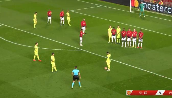 梅西踢出10分球,梅西踢出了诡异的弧线球