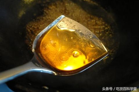 炒糖色一开始就错,炒糖色用黄名堂还是白名堂