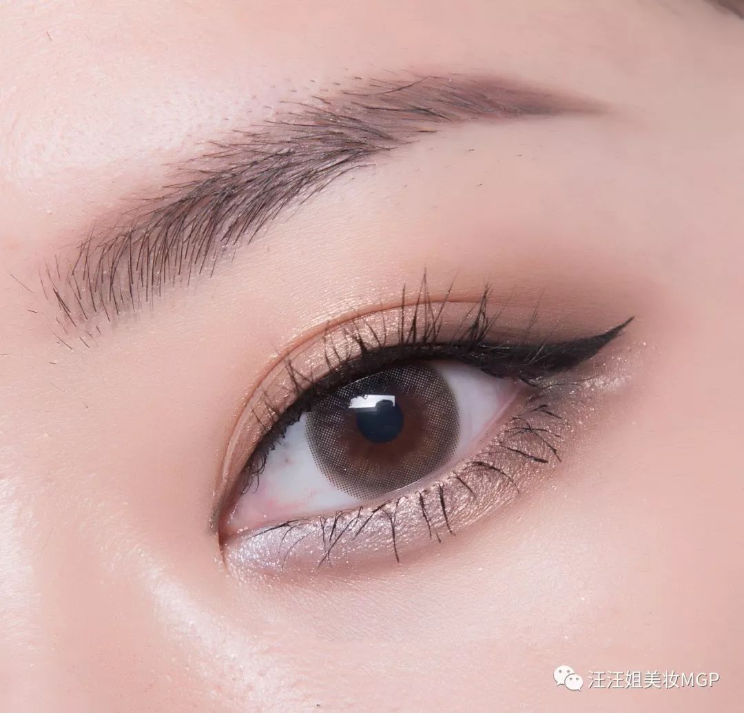 ysl100眼影飞粉,不掉色不飞粉的眼影