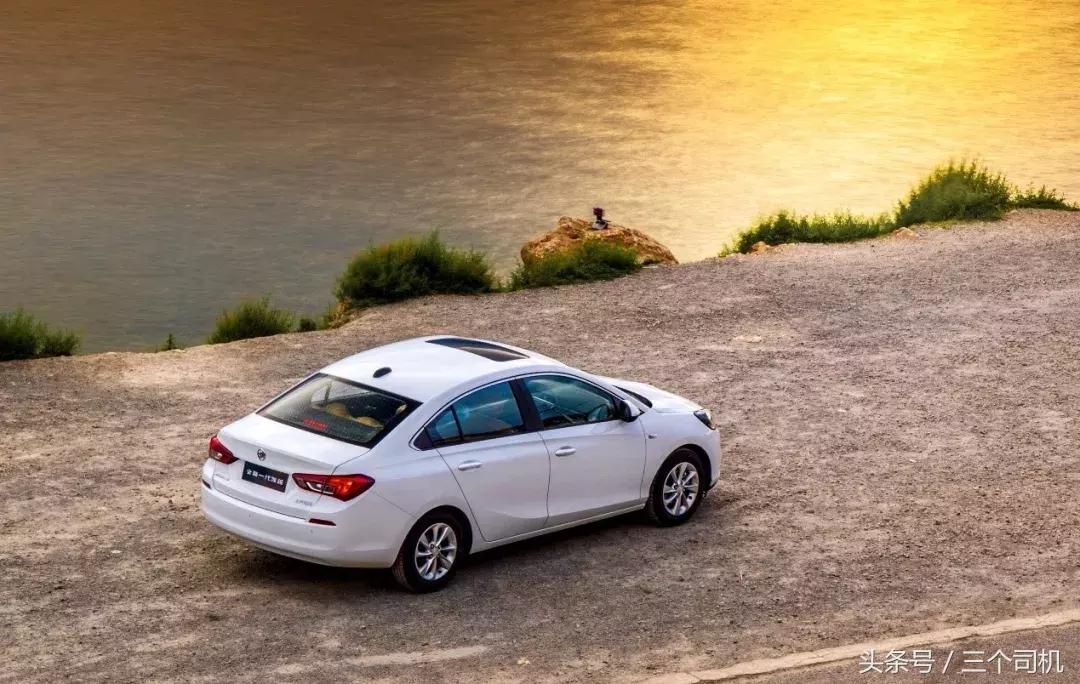 三缸凯越油耗,2016年别克凯越是鼓刹还是碟刹