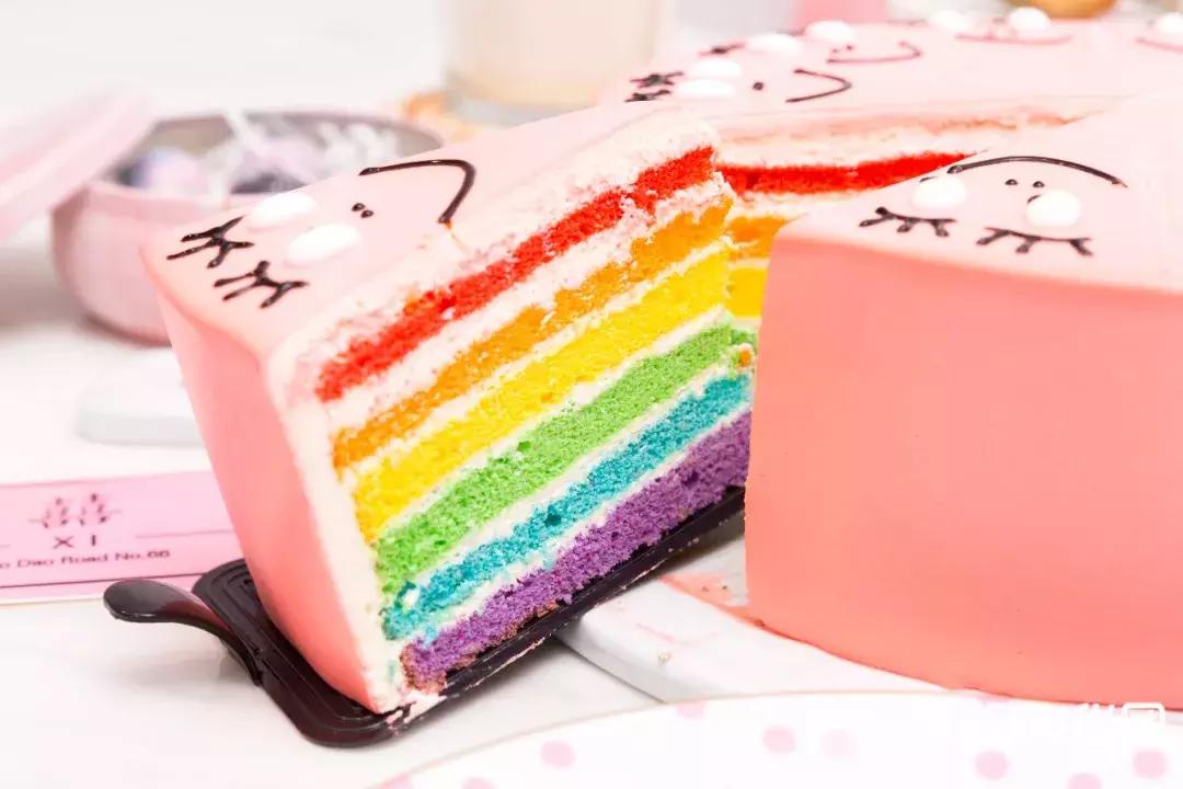 一口吞下宇宙!史上最“*力暴**”星空蛋糕,吃它得用锤子砸!