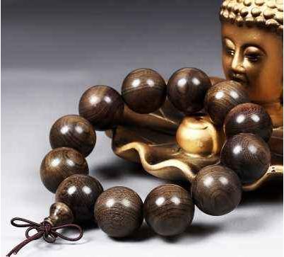 爱木人的名片——《佛珠》