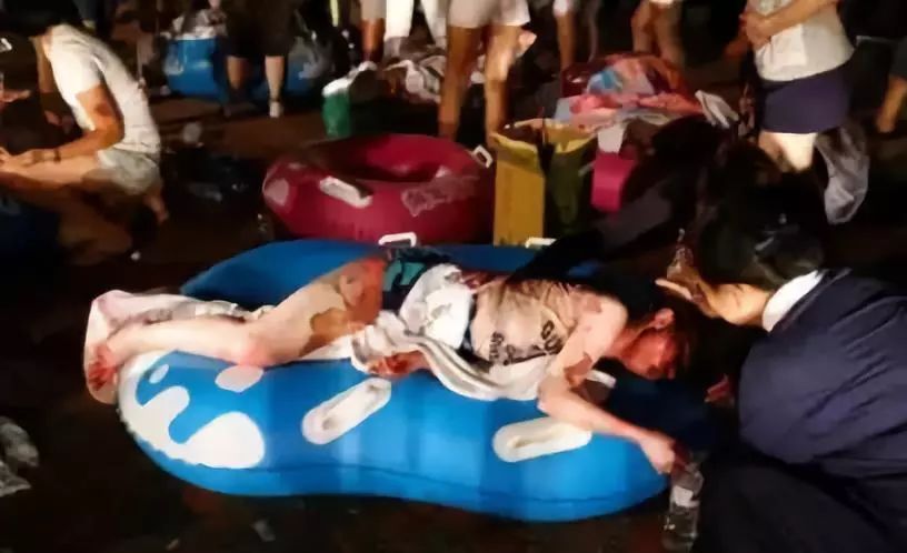 “老公水开了，帮我倒面粉吧”瞬间家毁人亡！