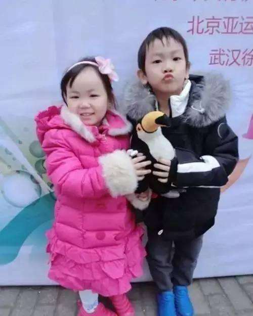 王宝强和孩子近照,王宝强现在孩子照片