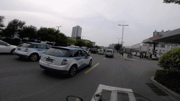 小心骑得万年摩：如何在城市摩托骑行中获得最大安全保证