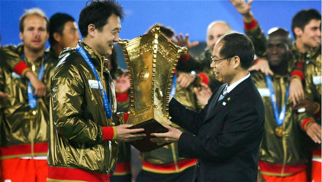 孙继海曲波于根伟,曲波评价李铁孙继海