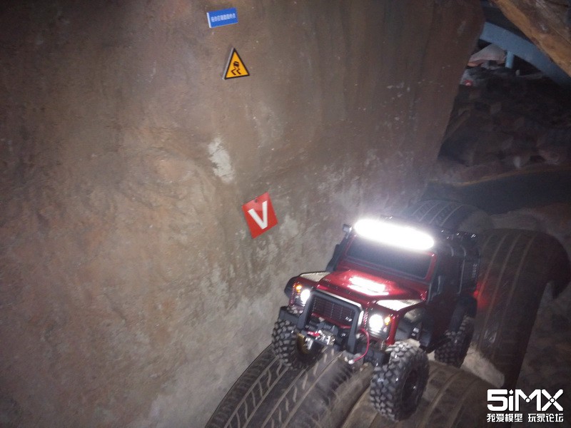 traxxastrx-4战术版迷彩,traxxastrx-4烈马开箱