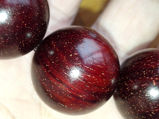 小叶紫檀表面棕眼会盘出金星,小叶紫檀只有棕眼没有金星