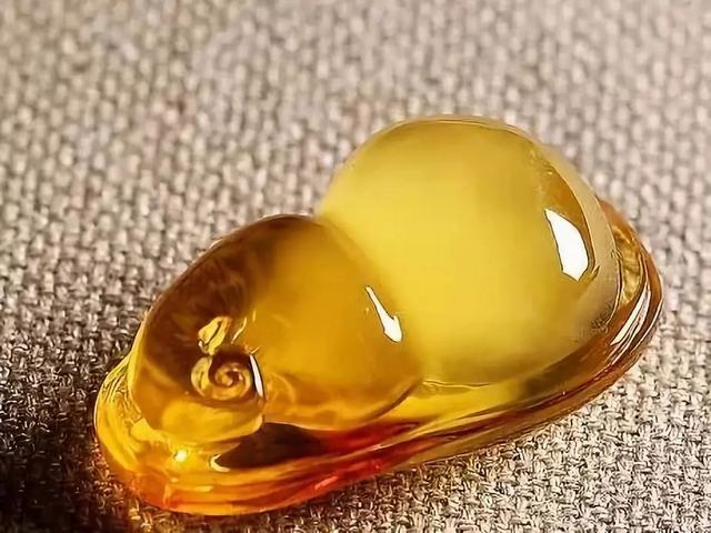 最好的琥珀蜜蜡是什么,琥珀蜜蜡的十大特征
