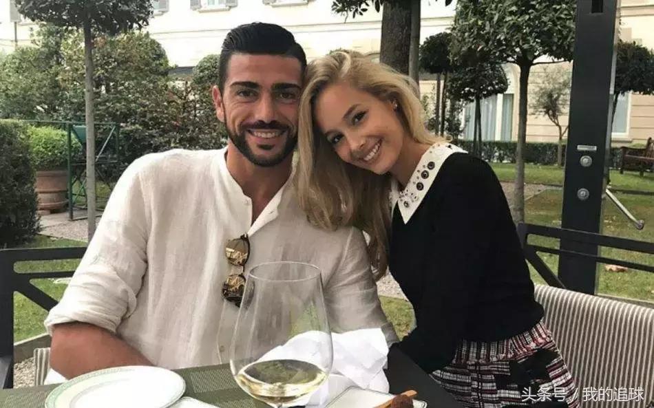 看哭足球狗：似曾相识的故事，与众不同的爱情