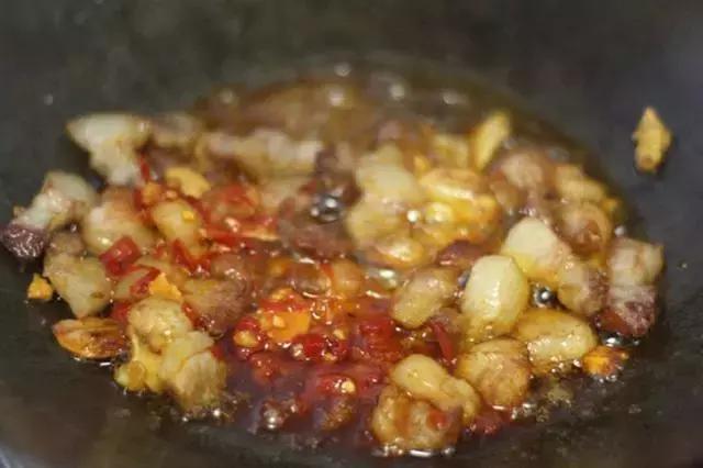 豆瓣酱炒香干的家常做法,芹菜炒香干放不放豆瓣酱