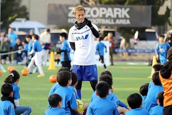 他是值得中国职业足球员学习的人