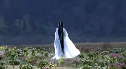 你以为的甜蜜只是你以为而已,你以为的浪漫其实是这样的