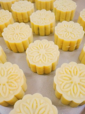 做绿豆糕绿豆要去皮吗,绿豆糕绿豆去皮妙招