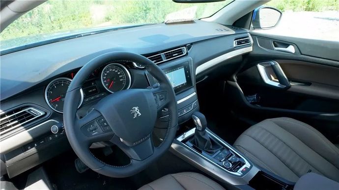 法系车标致408碰撞测试,全新东风标致408车型介绍