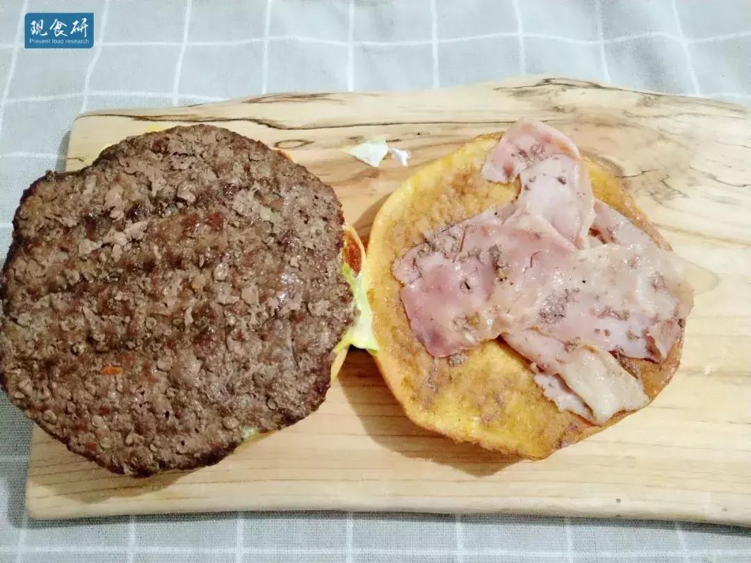 第一次吃超大汉堡王,汉堡王双层芝士牛堡测评