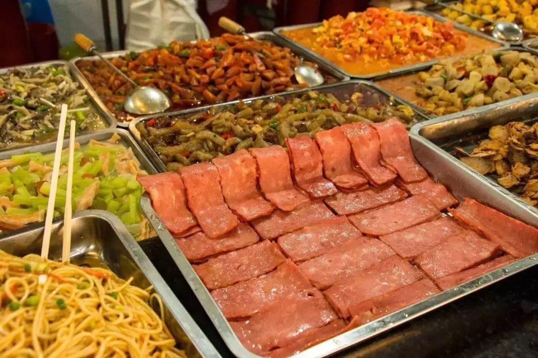 比二本线高一点的学校,比二本线多1分的本科能被录取吗