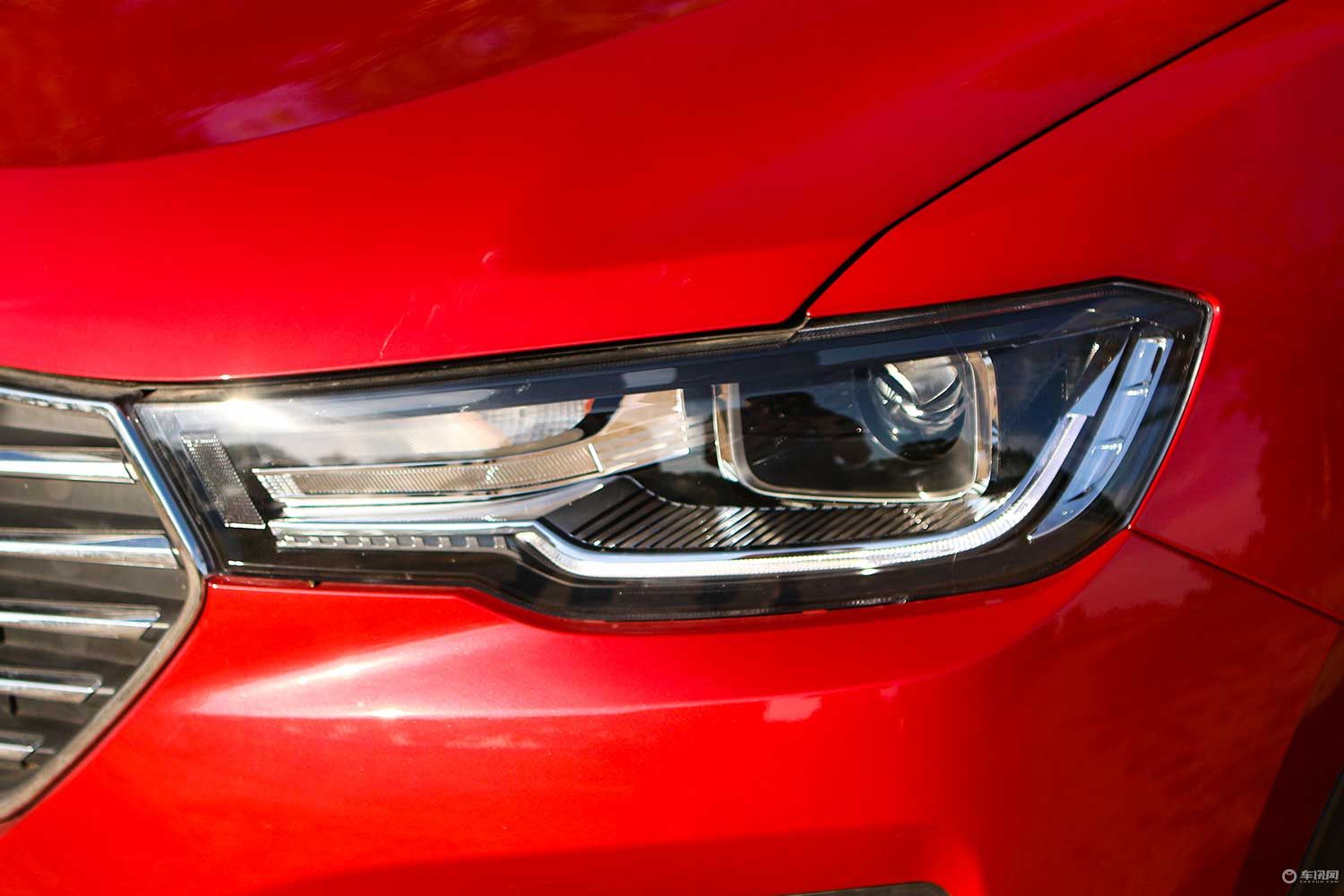 扔下了女朋友去草原试驾哈弗H2s7万块的个性小车成为了“新欢”