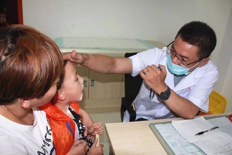 浙大儿院舒强教授、龚方戚教授名医团队工作室落户长兴！