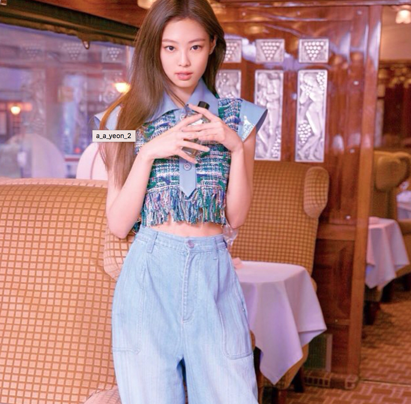 blackpinkjennie粉色穿搭香奈儿,blackpinkjennie镂空衣服