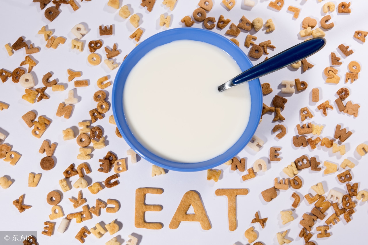 宝宝不爱吃奶粉妈妈应该怎么办,宝宝不爱吃辅食怎么办只喝奶