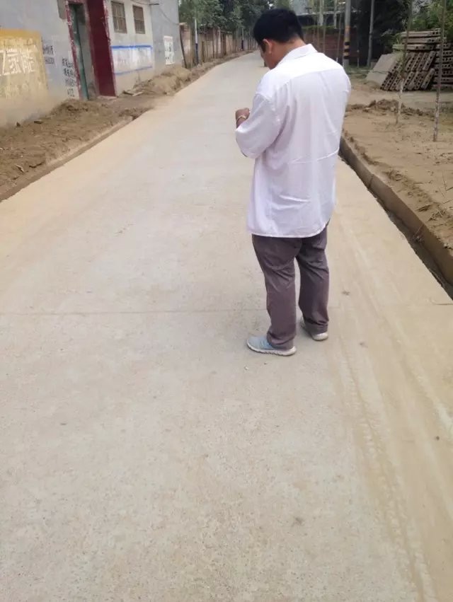 水泥路面起砂修补砂浆多少钱一吨,水泥路面起砂处理方法方案