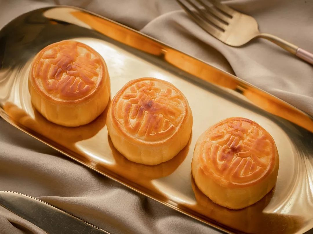 奶黄流心月饼港式礼盒,奶黄流心月饼正在热销中