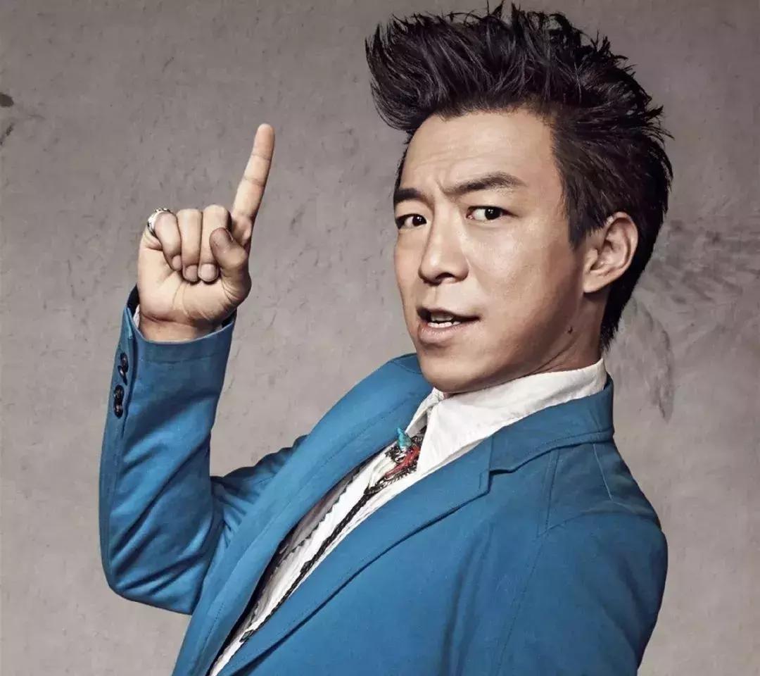 怎么修眉毛技巧图解男士,最简单的修眉小技巧