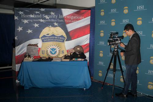 美国缴获军火,美国销毁假冒奢侈品